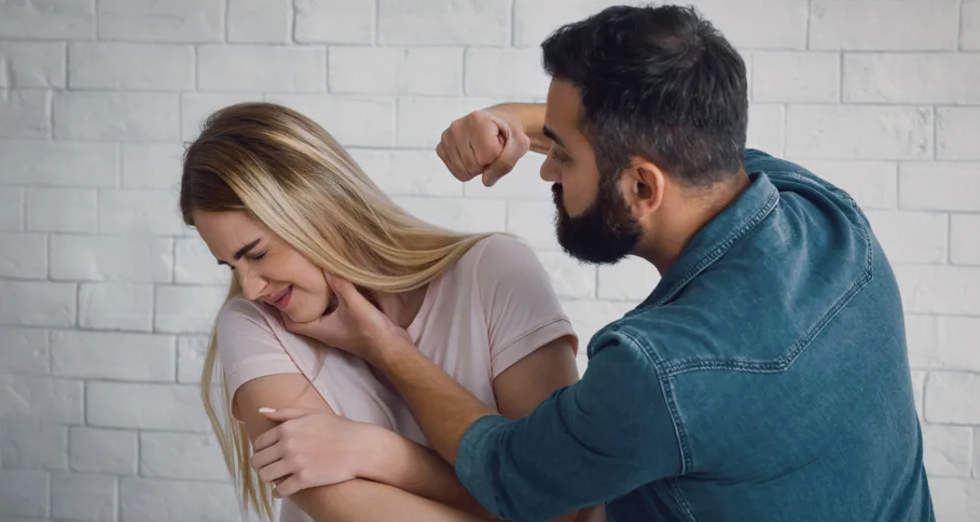 До чого сниться чоловік б'є мене